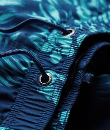 17-Zoll Badeshorts aus recyceltem Material mit Hawaii-Print Image 3