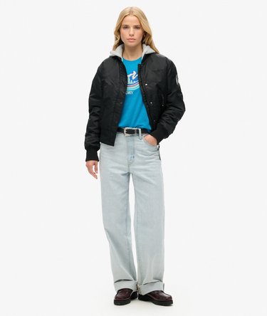Figurbetontes Outdoor-Streifen-T-Shirt Image 2
