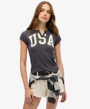 Athletic Essentials-T-shirt met print en inkepingen in de nek