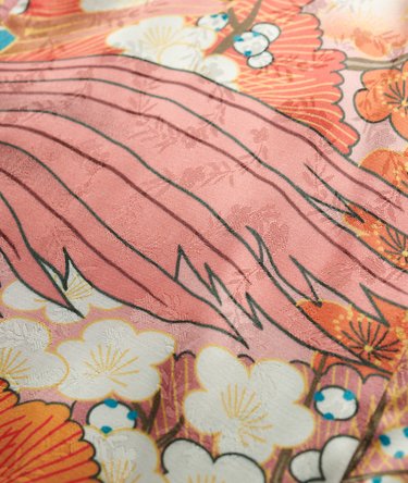 Minikjole i jacquard-design med mandarinkrave Image 5